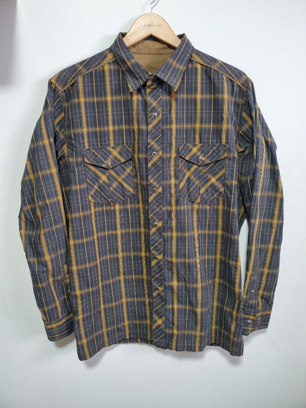 KUHL Eluxur Long Sleeve Pearl Snap Button Down Shirt Black Gold Men's Medium - Picture 2 of 16